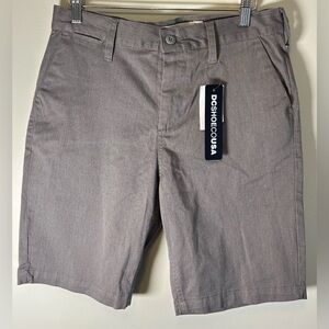 DC Shoes Straight Fit Chino Shorts Mens 30 Gray Worker Straight Heat Casual NWT